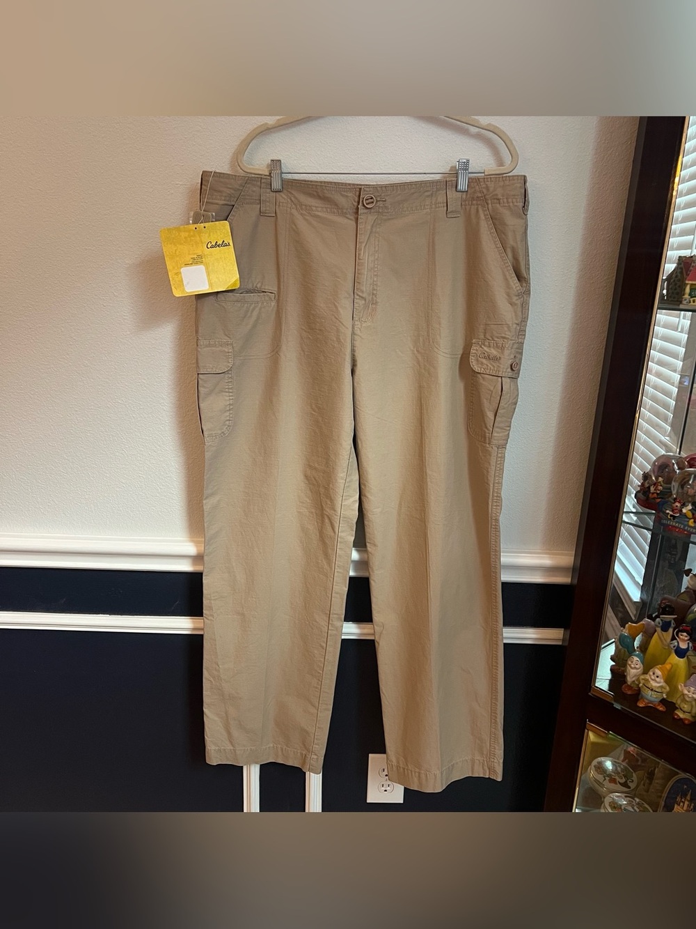 Cabela’s Tan Women’s Cargo Pants